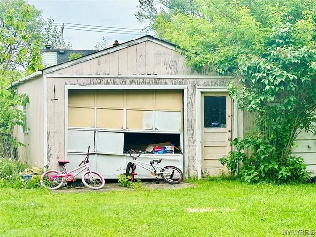 333 73rd Street, Niagara Falls, NY 14304