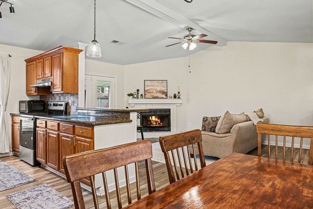 451 Longleaf Drive, Summerville, SC 29483