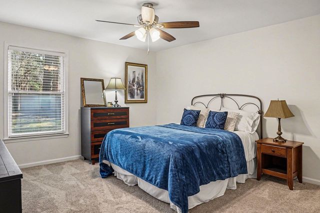 451 Longleaf Drive, Summerville, SC 29483