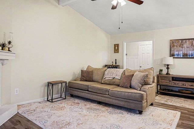 451 Longleaf Drive, Summerville, SC 29483