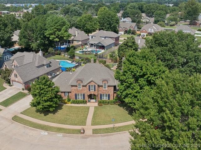 406 W Union Place, Broken Arrow, OK 74011