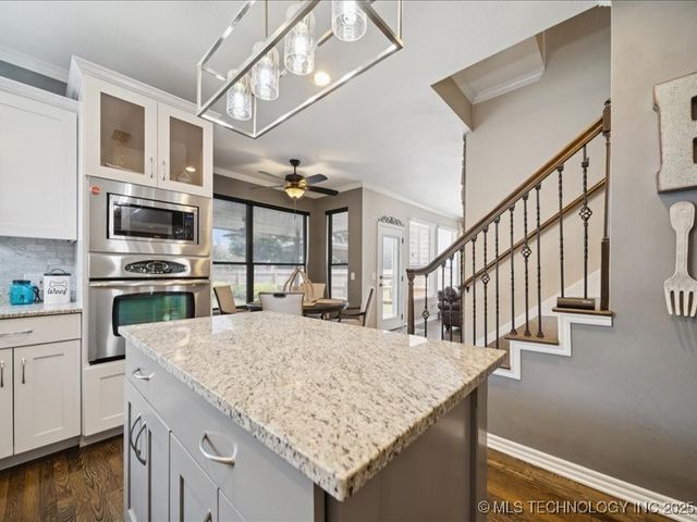 406 W Union Place, Broken Arrow, OK 74011