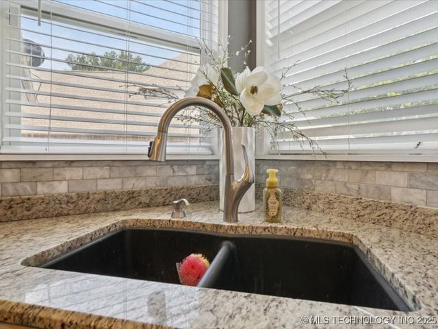 406 W Union Place, Broken Arrow, OK 74011