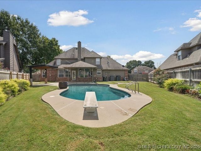 406 W Union Place, Broken Arrow, OK 74011