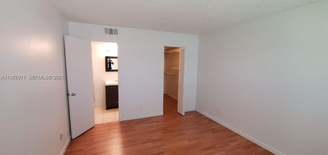 10456 NW 10th St 105, Pembroke Pines, FL 33026