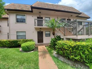 10456 NW 10th St 105, Pembroke Pines, FL 33026