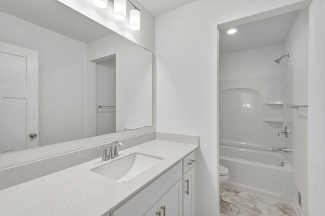 4610 Buckingham Drive NW, Rochester, MN 55901