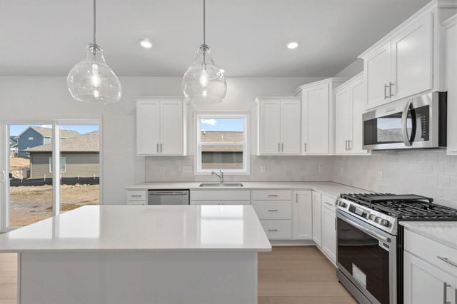 4610 Buckingham Drive NW, Rochester, MN 55901