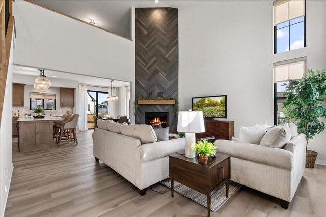 3817 White Oak WAY, Waukesha, WI 53188