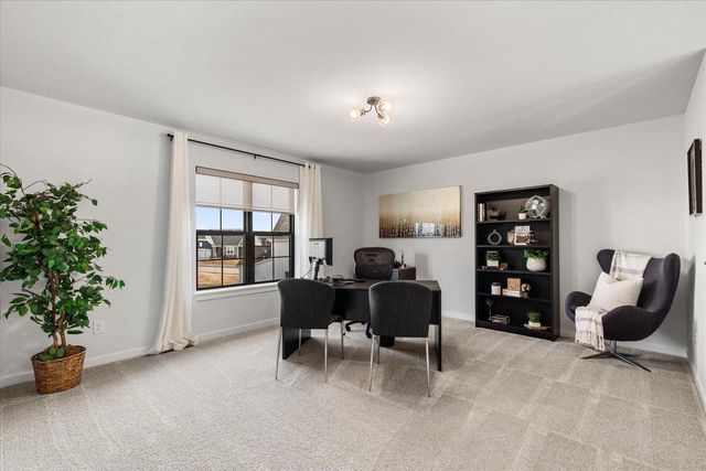 3817 White Oak WAY, Waukesha, WI 53188