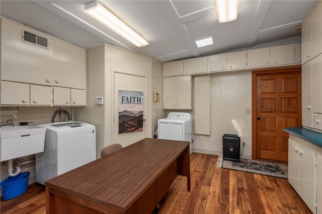 227 Harding Boulevard, Cotter, AR 72626