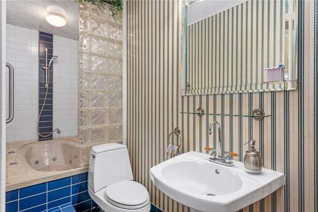 227 Harding Boulevard, Cotter, AR 72626