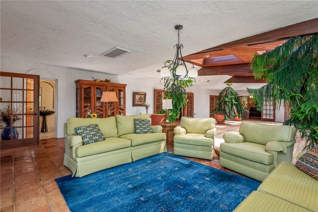 227 Harding Boulevard, Cotter, AR 72626