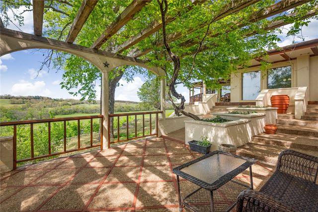 227 Harding Boulevard, Cotter, AR 72626