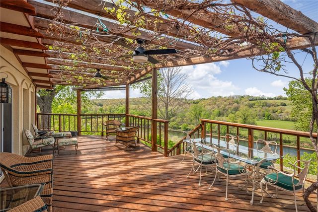 227 Harding Boulevard, Cotter, AR 72626