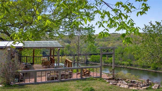 227 Harding Boulevard, Cotter, AR 72626