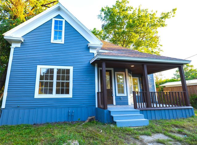 415 W 7th Street, Bonham, TX 75418