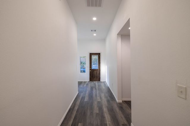 415 W 7th Street, Bonham, TX 75418