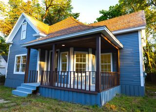 415 W 7th Street, Bonham, TX 75418