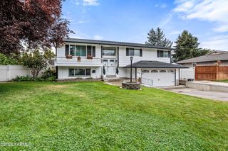 W 4704 Prasch Ave, Yakima, WA 98908