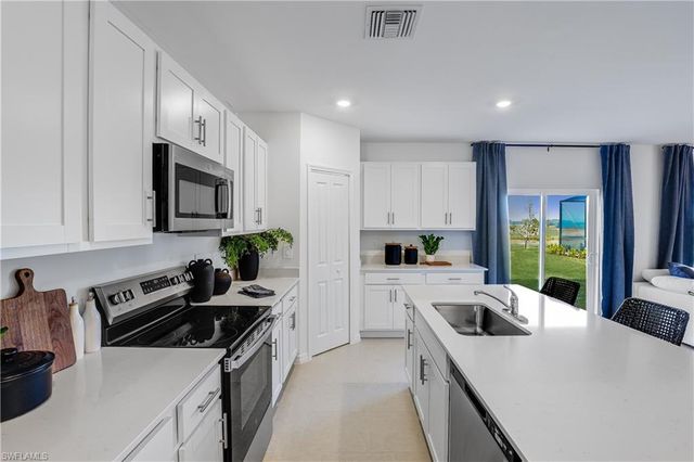 16057 Palos Verdes ST, Babcock Ranch, FL 33982