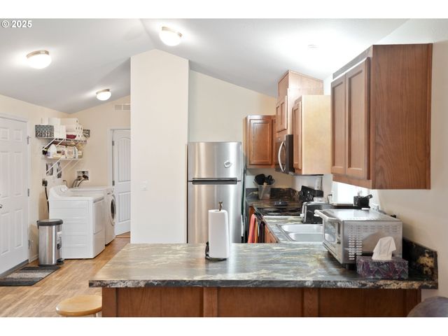 2723 OAKLAND Loop, Salem, OR 97317