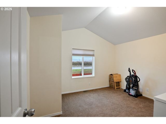 2723 OAKLAND Loop, Salem, OR 97317