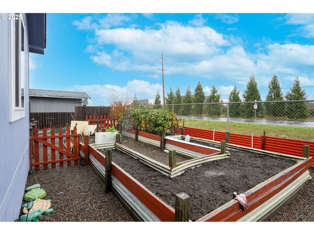 2723 OAKLAND Loop, Salem, OR 97317