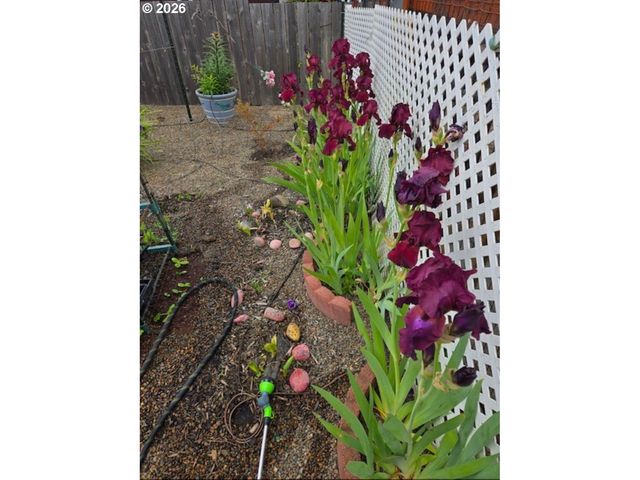 2723 OAKLAND Loop, Salem, OR 97317