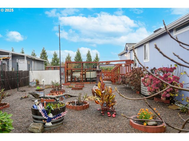 2723 OAKLAND Loop, Salem, OR 97317