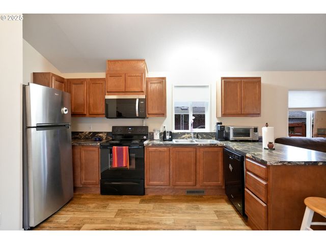 2723 OAKLAND Loop, Salem, OR 97317