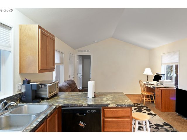 2723 OAKLAND Loop, Salem, OR 97317