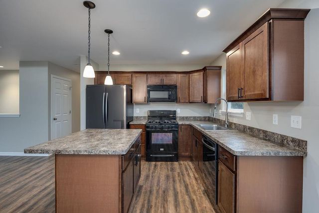 751 S Sugarpine Way, Elkhorn, WI 53121