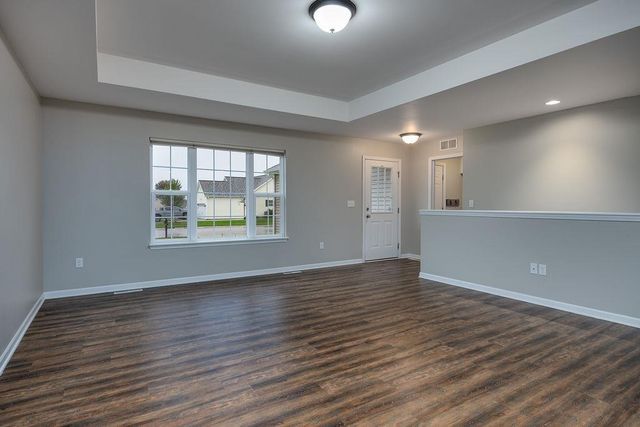751 S Sugarpine Way, Elkhorn, WI 53121