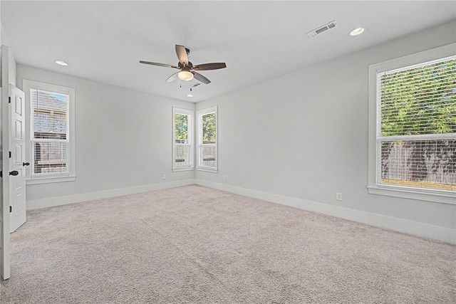 2206 SW Hampton Avenue, Bentonville, AR 72713