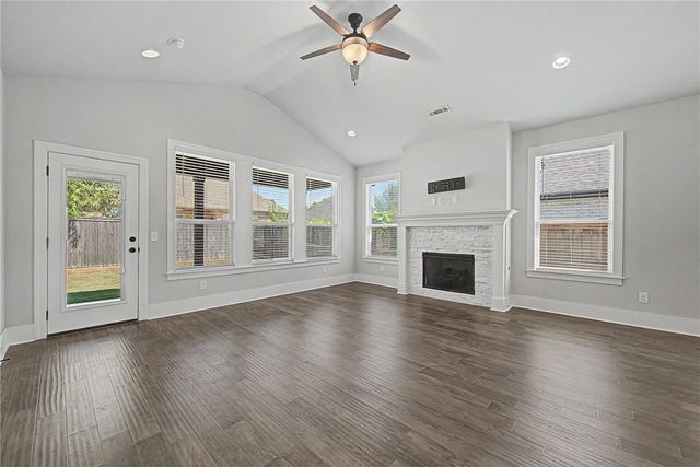 2206 SW Hampton Avenue, Bentonville, AR 72713