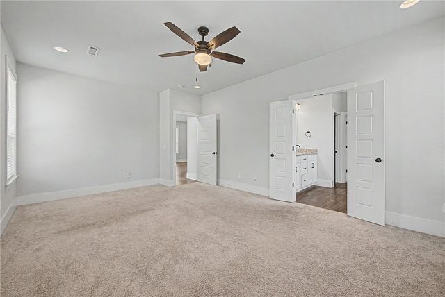 2206 SW Hampton Avenue, Bentonville, AR 72713