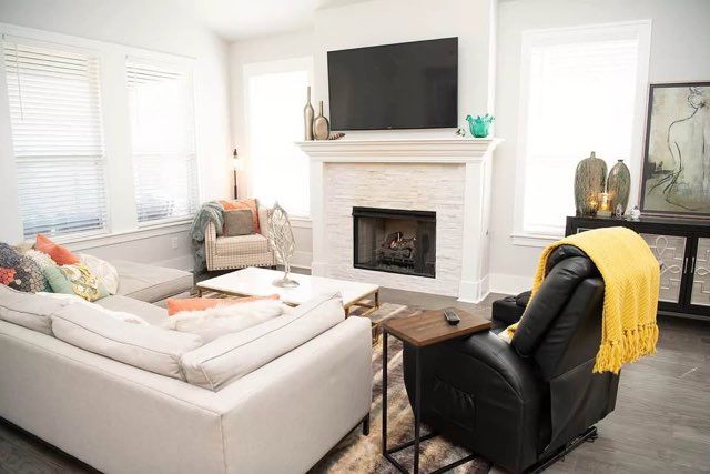 2206 SW Hampton Avenue, Bentonville, AR 72713