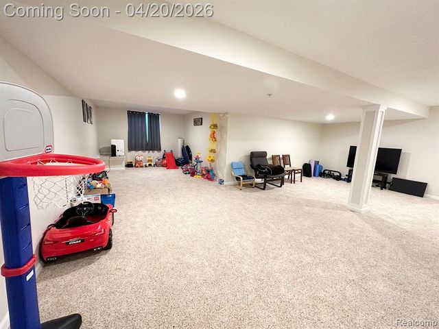 1216 Orchid Circle 18, Canton, MI 48187