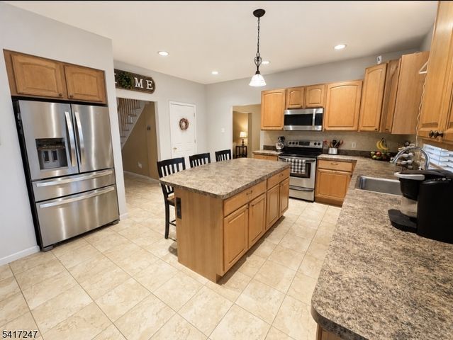 57 Armstrong Rd, Wantage Twp., NJ 07461