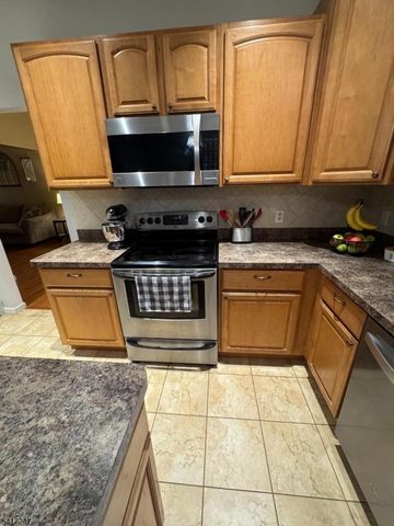 57 Armstrong Rd, Wantage Twp., NJ 07461