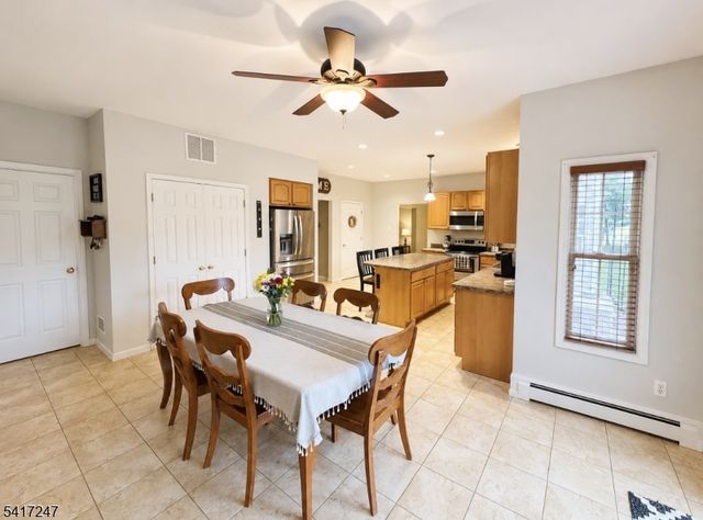 57 Armstrong Rd, Wantage Twp., NJ 07461