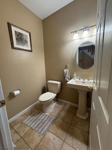57 Armstrong Rd, Wantage Twp., NJ 07461