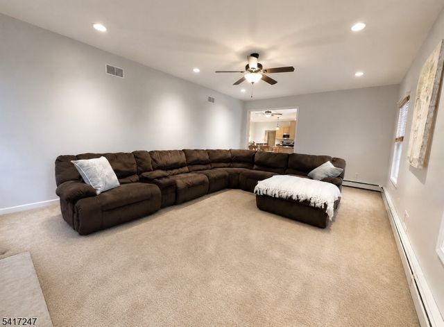 57 Armstrong Rd, Wantage Twp., NJ 07461