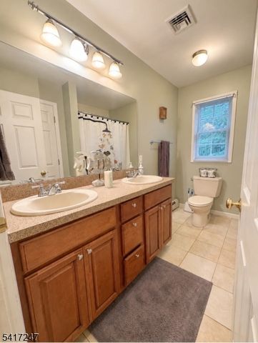57 Armstrong Rd, Wantage Twp., NJ 07461