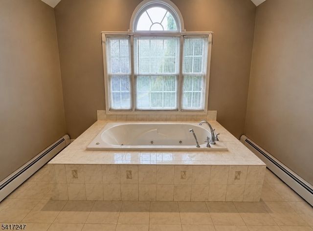 57 Armstrong Rd, Wantage Twp., NJ 07461