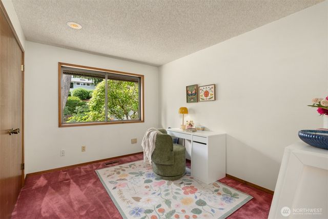 9793 NE Murden Cove Drive, Bainbridge Island, WA 98110