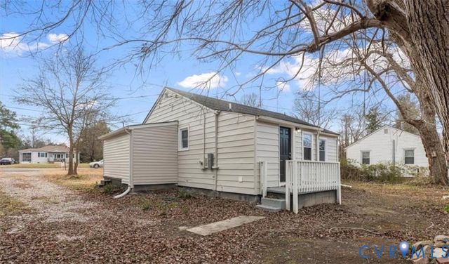 24902 River Rd, Dinwiddie, VA 23803