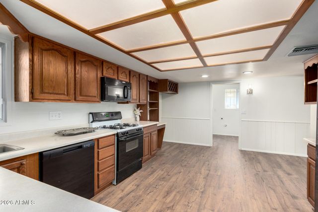 928 E LA JOLLA Drive, Tempe, AZ 85282