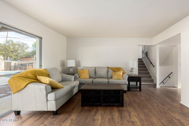 928 E LA JOLLA Drive, Tempe, AZ 85282